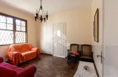 Casa com 2 quartos à venda na Rua Oscar Tollens, 242, Santa Tereza, Porto Alegre