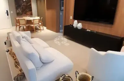 Apartamento com 3 quartos à venda na Rua dos Polvos, 74, Jurerê, Florianópolis