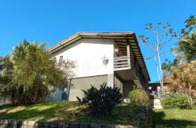 Casa à venda com 600m2 residencial ou comercial , terreno de  7.500 mil m2