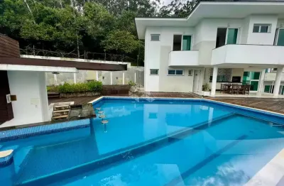 Casa de  alto padrão  à venda no joão paulo em florianópolis com vista panorâmica para o mar