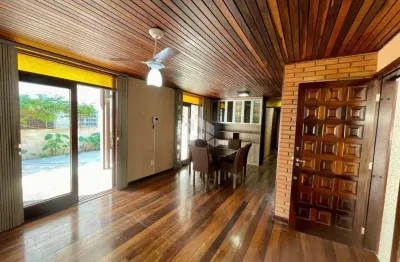 Casa com 3 quartos à venda na Rua João Luiz da Silva Brito, 334, Canasvieiras, Florianópolis
