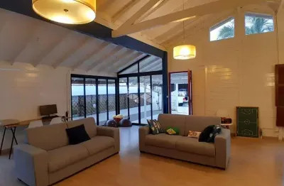Casa em condomínio fechado com 3 quartos à venda na Avenida Luiz Boiteux Piazza, 4410, Ponta das Canas, Florianópolis