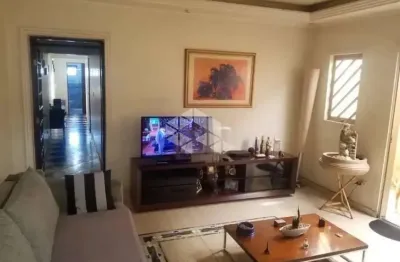 Casa sobrado á venda 116m²  4 dormitórios c/02 suítes  c/02 vagas mooca