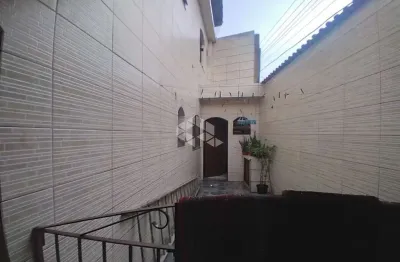 Casa térrea ampla à venda na vila industrial - 3 dorms (1 suíte) - 280 m² - salão de festas com churrasqueira - aceita permuta!