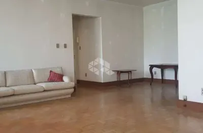 Apartamento com 2 quartos quartos à venda no centro histórico.