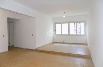 Apartamento 3 quartos e uma vaga no centro histórico de porto alegre rs