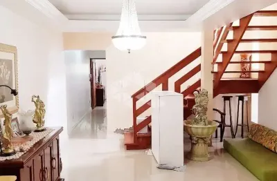 Sobrado com 4 dormitórios 2 suítes e 3 vagas no bairro santana