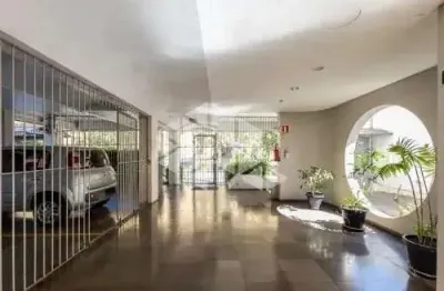 Apartamento a uma quadra do parque farroupilha de porto alegre 3 dormitórios / quartos mais vagaquartos mais vaga           /quartos mais vaga