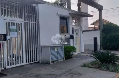Apartamento térreo com 02 dormitórios e box à venda no bairro parque santa fé