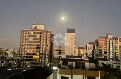 Cobertura à venda, 3 quartos, 3 banheiros, 2 vagas bairro menino deus.