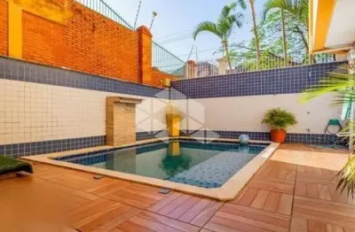 Casa sobrado  3 quartos 4 vagas com piscina bairro jd. planalto
