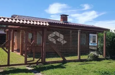 Casa à venda com 5 quartos 3 banheiros 1 vaga fechada balneário pinhal.