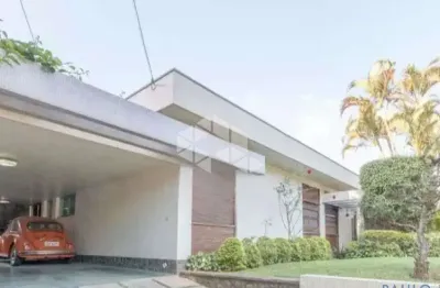 Venda - casa térrea com 370m - 4 dormitórios (1 suíte) 6 vagas, no alto da boa vista