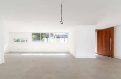 Venda, sobrado em condominio fechado no alto da boa vista de 367 m², com 04 suítes e 04 vagas de garagem ao lado do metrô