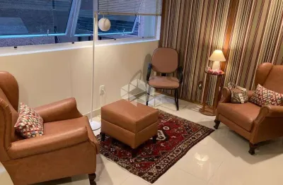 Sala comercial com sala de espera no moinhos de vento