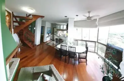Cobertura na tristeza 2 dormitórios, com  157,50m2 privativos e com vista