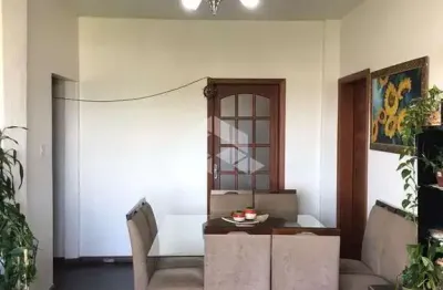 Apartamnto 3 dormitorios com elevador no bairro floresta