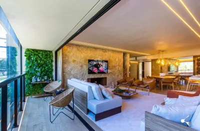 Apartamentos com 98 m2 à 151 m2 privativos, com  2 ou 3 suítes, infra de clube