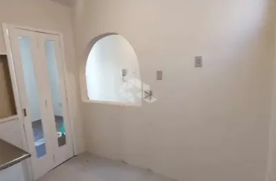 Apartamento  no bairro medianeira de dois dormitórios  próximo a oscar pereira