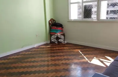 Apartamento com 2 quartos à venda na Rua Coronel Fernando Machado, 865, Centro Histórico, Porto Alegre