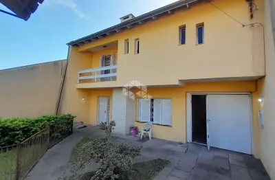 Casa em condomínio fechado com 4 quartos à venda na Rua Carlos Ferreira, 130, Teresópolis, Porto Alegre