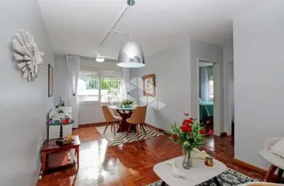 Apartamento  2 dormitórios , 2 banheiros, 76m² área privativa -  com garagem no bairro vila ipiranga em porto alegre.