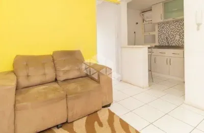 1 dormitório, 2 banheiros, elevador, no menino deus, com 25m2 privativos