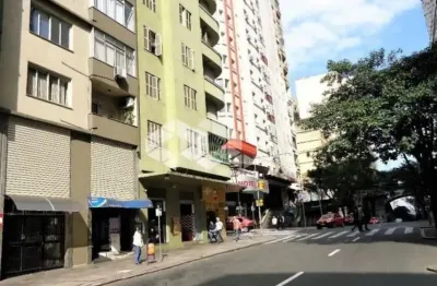 Apartamento 2 dormitórios, reformado, andar alto, com 83,14m2