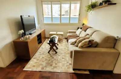 Apartamento 2 dorm/quartos com dependência  no menino deus com vaga