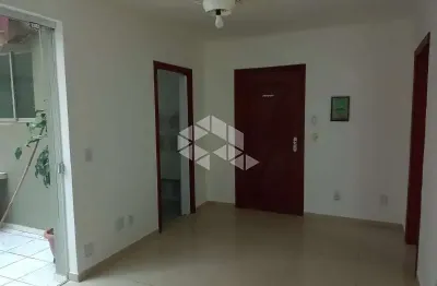 Apartamento 01 dormitório, com pátio no menino deus
