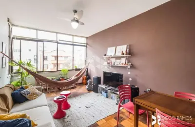 Apartamento com 3 dormitórios com 89m2 area priv no bairro menino deus