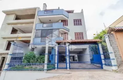 Cobertura à venda com 03 quartos e 02 vagas no bairro medianeira em porto alegre