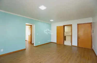 Apartamento 2 dormitórios com suíte, 83,5 m² área privativa, sacada com churrasqueira e vaga de garagem.