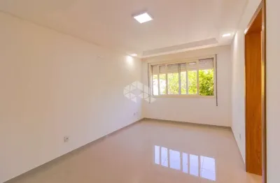 Apartamento de 2 dorm/quartos com 63,86 m² no bairro cidade baixa