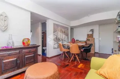 Apartamento j2 dormitórios 71,60 área privativa, elevadoe e garagem , bairro bom fim.