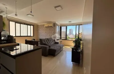 2 dormitórios, sendo um suíte no menino deus com duas vagas, com 70,19m2