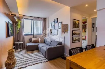 Apartamento 2 dormitórios sendo 1 suíte, garagem escriturada. 58m² área privativa, bairro azenha em porto alegre.