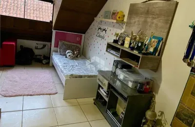 Casa com 67m² e 3 quartos à venda no bairro santa tereza.
