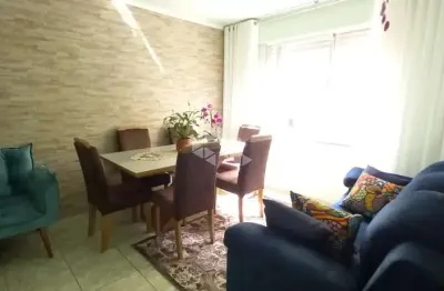 Apartamento 2 dormitórios com 50 m² - reformado e semi-mobiliado bairro cristal