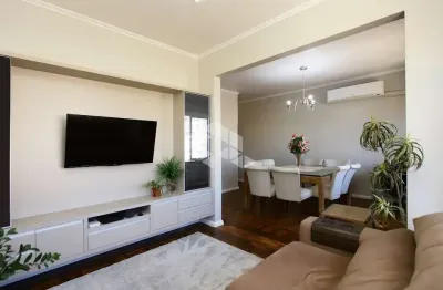 Apartamento 03 dormitórios, 80,87m² área privativa, bairro menino deus.