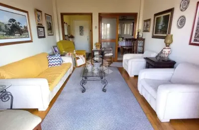 Apartamento de 145,56m² com 3 dormitórios e ampla sacada - vista perene e localização privilegiada na cidade baixa