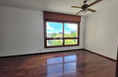 Apartamento 03 dormimitorios suite dependencia wc auxiliar garagem desocupado