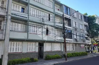 Apartamrnto 68 m² , 2 dormitórios , 2 banheiros , sacada , menino deus