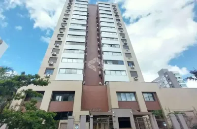 Apartamento dois dormitórios uma suíte, churrasqueira e garagem na zona norte