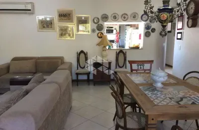 Apartamento de 3 dormitórios com 2 vagas de garagem bairro Menino Deus