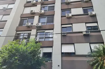 Apartamemto 2 dormitórios c0m 68 m², garagem , andar alto, bem ventilado.