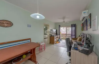 Apartamento a venda 2 dormitórios com dependência e uma vaga/box  de garagem no bairro cristal.