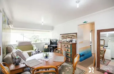 Apartamento 2 dormitórios/quartos, 2 vagas/box escrituradas no jardim botânico.