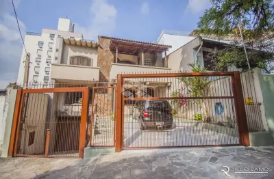 Casa com 287m² com 3 dormitórios/quartos no bairro são joão/porto alegre