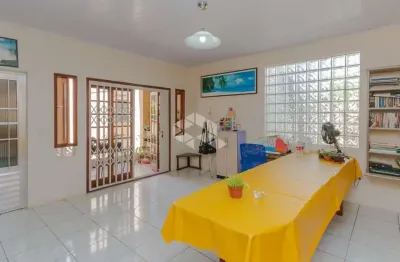 Casa com 4 quartos à venda na Rua Afonso Pena, 159, Azenha, Porto Alegre